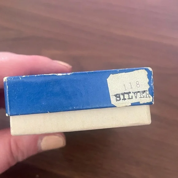 NIB Vintage Whiting & Davis Silver Metal Mesh Key Holder - Picture 2 of 12